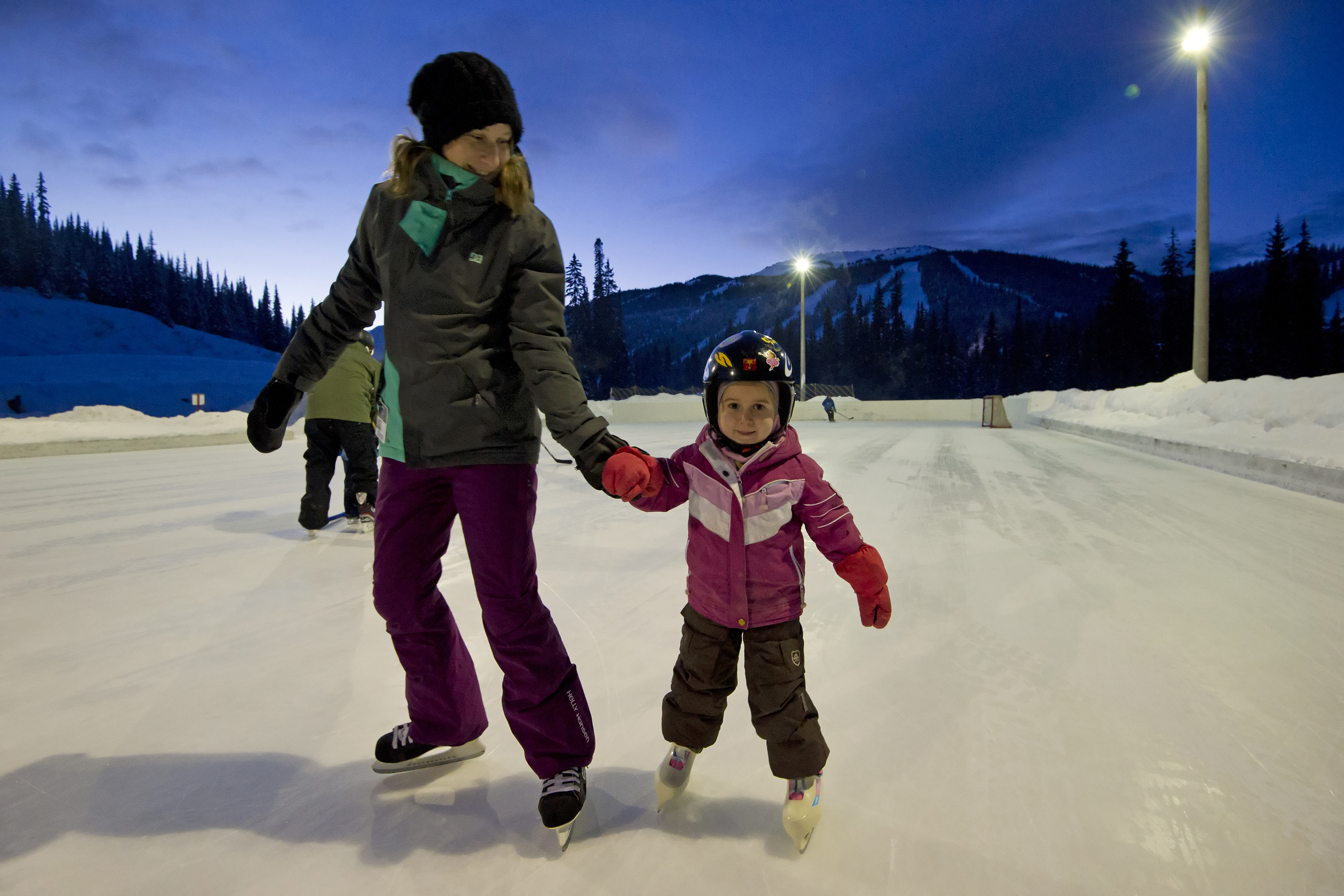 7 peaks ice skating