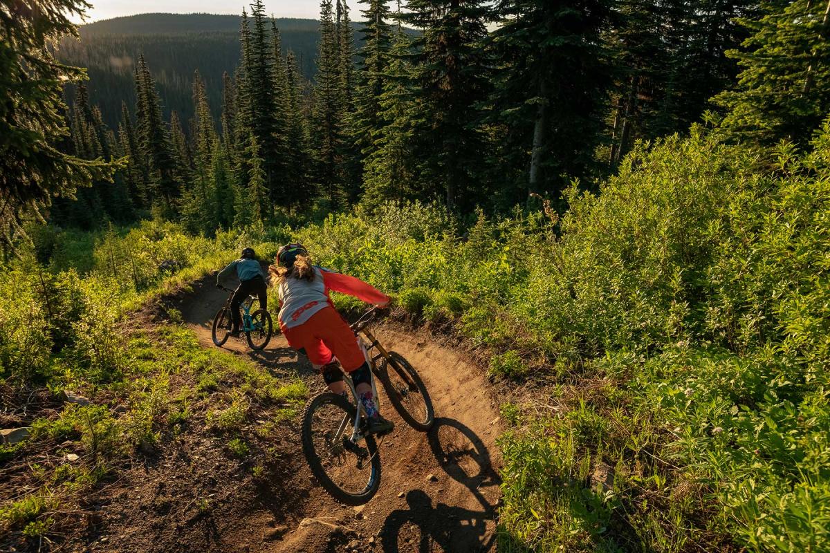 sun peaks bike park hours