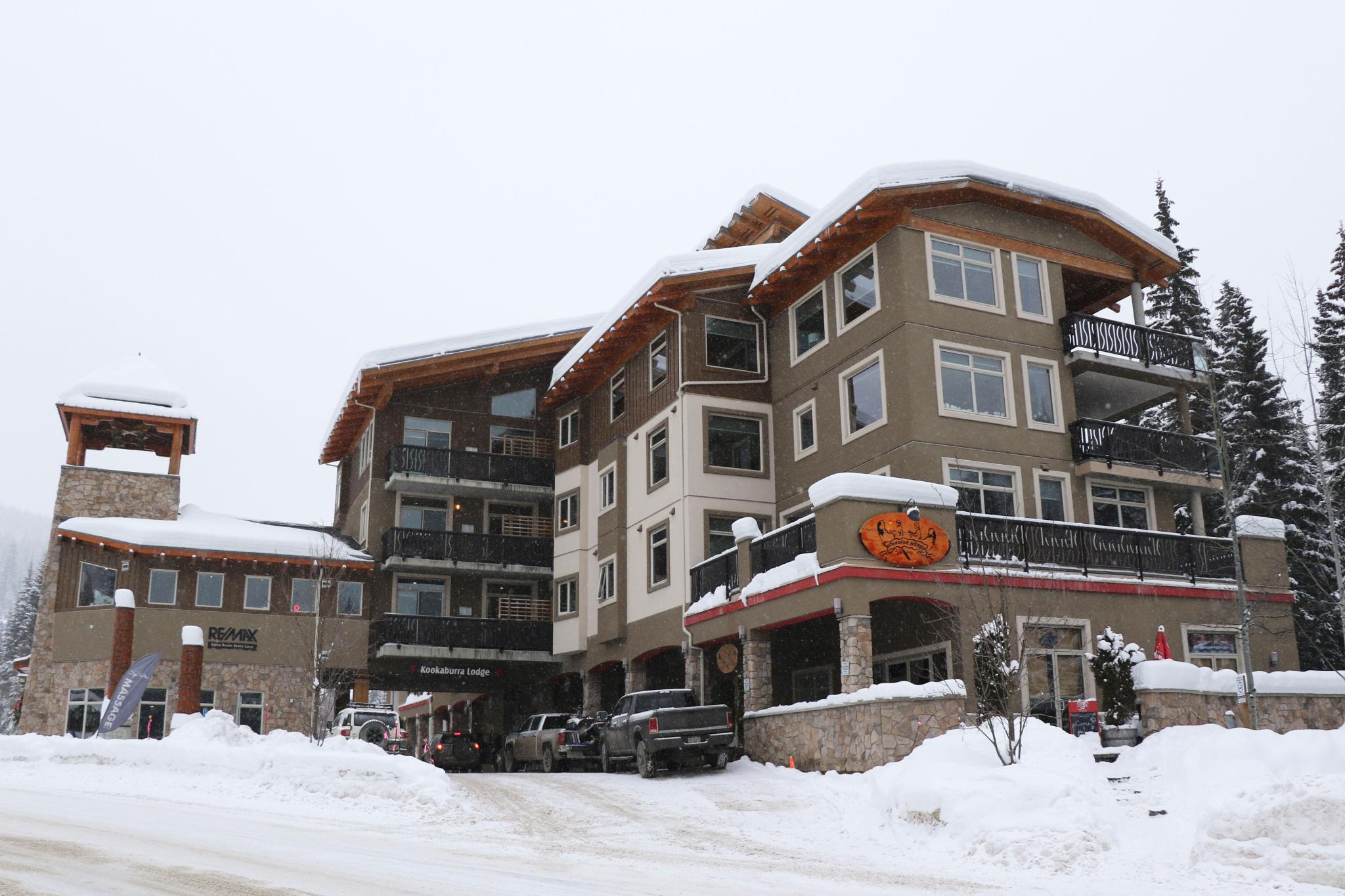 Kookaburra Lodge | Sun Peaks Resort